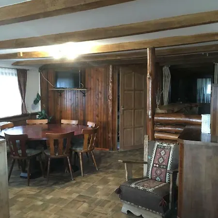 Balatonkenesei Nadfedeles Lovas Vendeghaz Tatil Evi