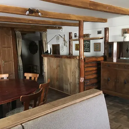 Tatil Evi Balatonkenesei Nadfedeles Lovas Vendeghaz *