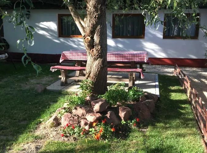 Сasa de vacaciones Balatonkenesei Nádfedeles Lovas *
